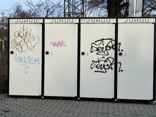 "Massive Sachbeschädigungen": Polizei sucht Graffiti-Sprayer in Purkersdorf
