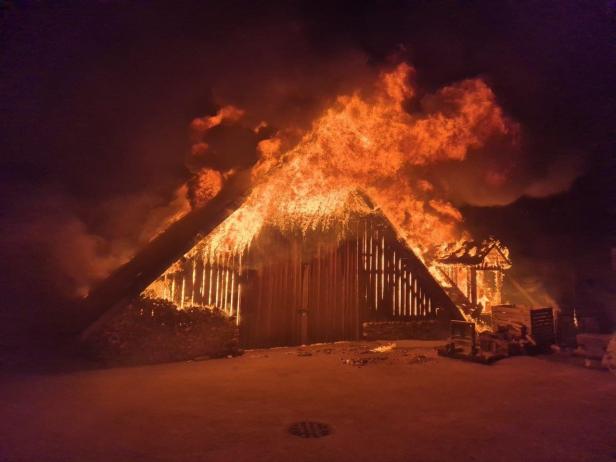 Großbrand auf landwirtschaftlichem Anwesen in Niederösterreich