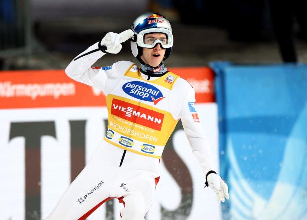 Four Hills Tournament Punktlandung von ÖSV-Star Tschofenig: Die große Kristallkugel zum 23. Geburtstag