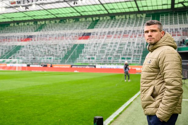 FUSSBALL: ADMIRAL BUNDESLIGA / MEISTERGRUPPE / 1. RUNDE: SK RAPID - RED BULL SALZBURG Drei offene Fragen für Rapid-Trainer Klauß und ein Urteil für Grgic