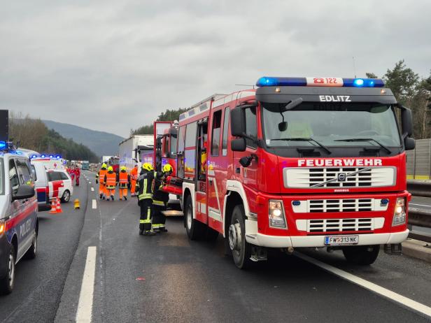 4 tote Frauen nach Unfall auf A2: "Einsatz ist allen an die Psyche gegangen"