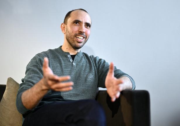 INTERVIEW MIT EHEMALIGER ÖSTERREICHISCHER HAMAS-GEISEL TAL SHOHAM INTERVIEW MIT EHEMALIGER ÖSTERREICHISCHER HAMAS-GEISEL TAL SHOHAM