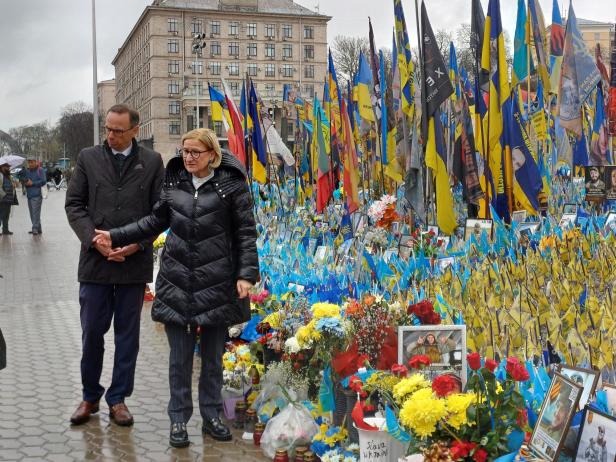 NÖ-Delegation in der Ukraine: Der Wiederaufbau als Ticket in die Freiheit