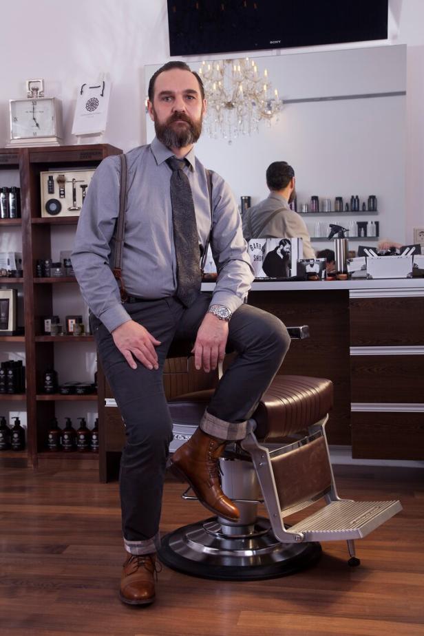 Barbier Bernhard Krenn.