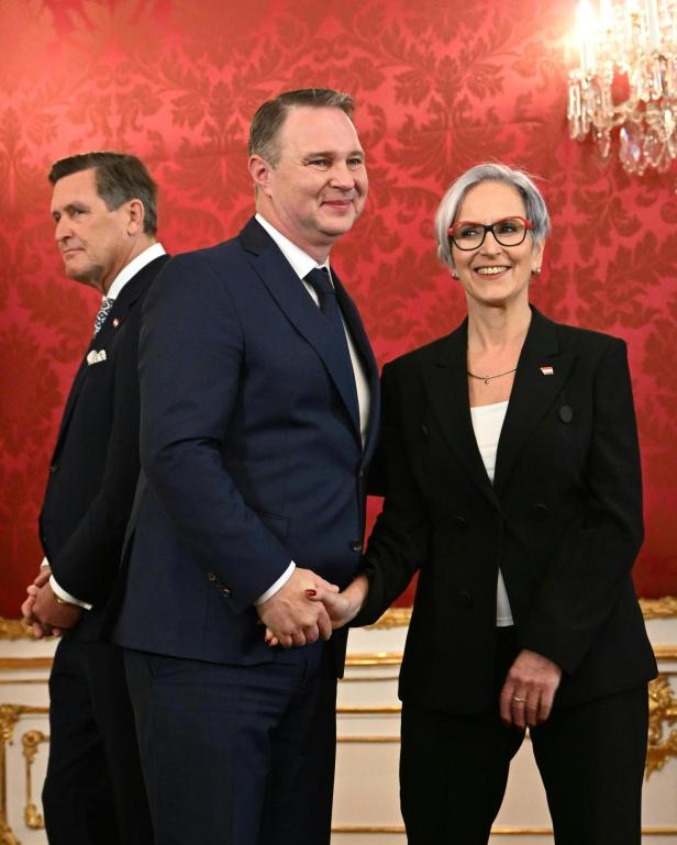 ANGELOBUNG DER NEUEN BUNDESREGIERUNG: HANKE / BABLER / SPORRER