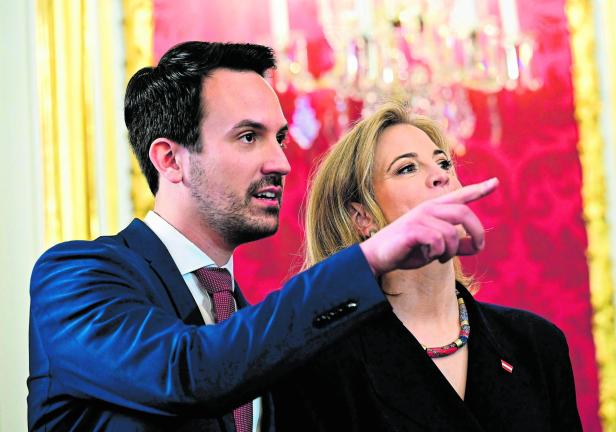 ANGELOBUNG DER NEUEN BUNDESREGIERUNG: WIEDERKEHR / MEINL-REISINGER
