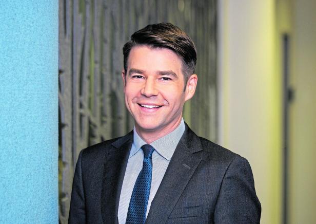 Julian Mauhart, Partner Deloitte Experte fordert: „Räumt die unnötige Arbeit endlich aus dem Weg“