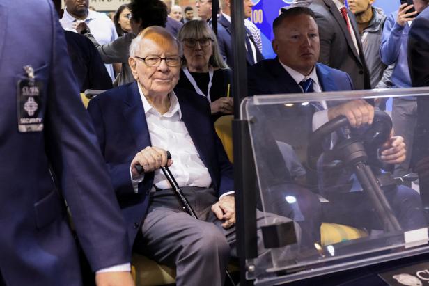 Berkshire Hathaway Inc annual shareholders' meeting in Omaha Star-Investor Warren Buffett will Führung von Berkshire abgeben