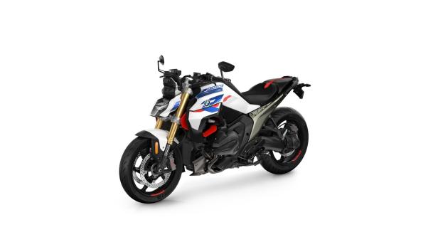 Neue BMW R 1300 R: Sportlichkeit trifft auf Alltagstauglichkeit
