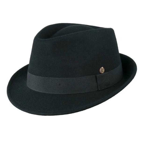 Ein schwarzer Trilby-Hut mit einem schwarzen Hutband.