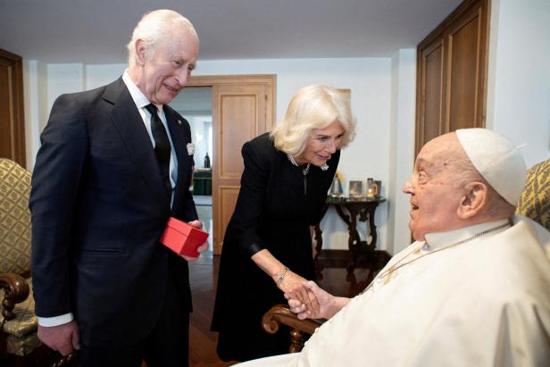 Charles und Camilla bei Papst Franziskus Charles und Camilla bei Papst Franziskus