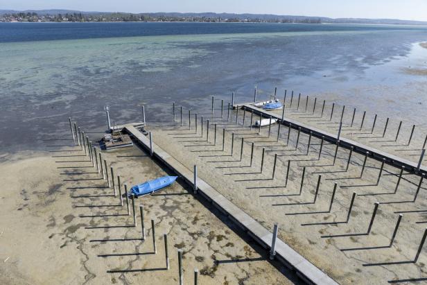 SCHWEIZ BODENSEE WASSERSTAND Trockenheit setzt Rhein und Bodensee zu: Erste Schritte gegen Rohstoffmangel
