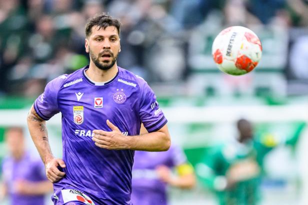 FUSSBALL: ADMIRAL BUNDESLIGA / MEISTERGRUPPE / 3. RUNDE: SK RAPID - FK AUSTRIA WIEN Rapid bejubelt 2:0: "Ein Wiener Derby spielt sich eben im Schädel ab"