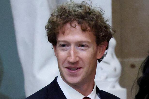 FILE PHOTO: Inauguration ceremony for Trump's second presidential term Kartellprozess gegen Meta: Wird Zuckerbergs Imperium zerschlagen?