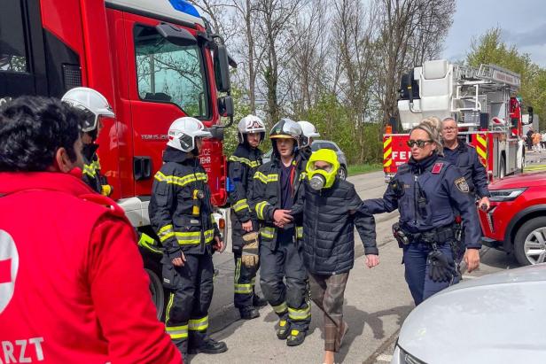 Fünf Leichtverletzte nach Kellerbrand im Bezirk Mödling
