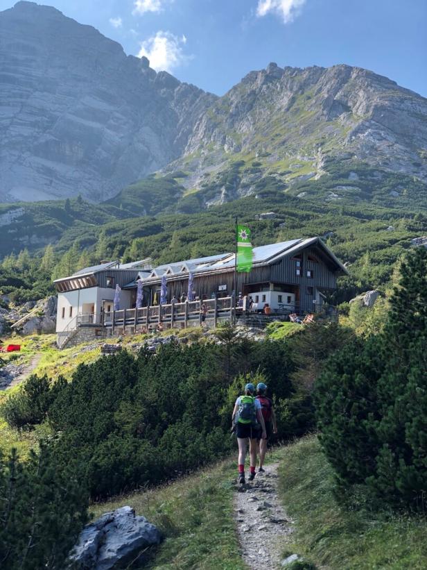 Reise Junggesellinnenabschied Nationalpark Gesäuße Österreich Reise Hesshüttee Rafting Junggesellinnenabschied Nationalpark Gesäuße Österreich Reise Hesshütte Wanderung