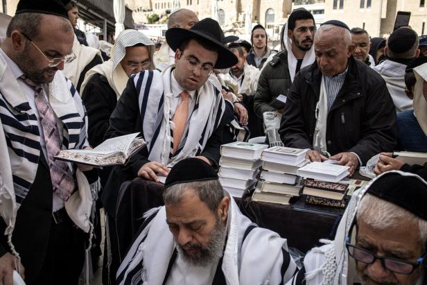 ISRAEL-PALESTINIAN-CONFLICT-RELIGION-JUDAISM-PASSOVER Ostern, Pessach, Zuckerfest in Israel: Zugleich, nicht gemeinsam