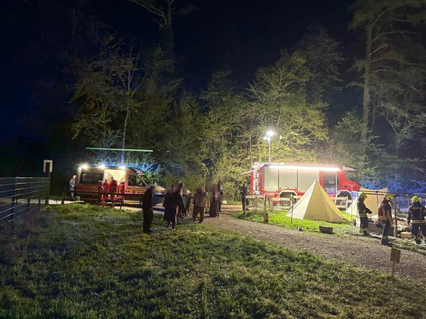 Schock-Moment bei Mittelalterfest in NÖ: Zelt ging in Flammen auf