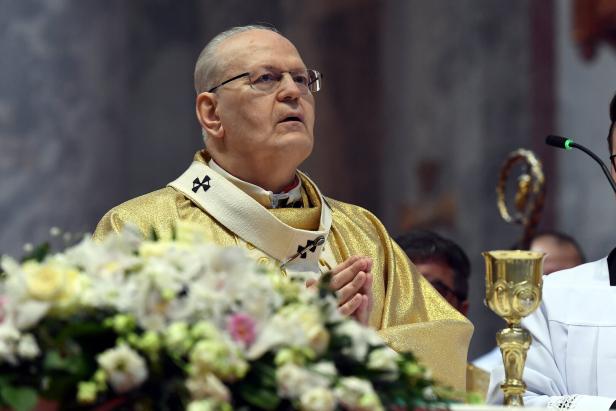 Easter Sunday Mass in Esztergom, Hungary Nachfolge: Neuer Papst könnte erstmalig aus Asien oder Afrika kommen