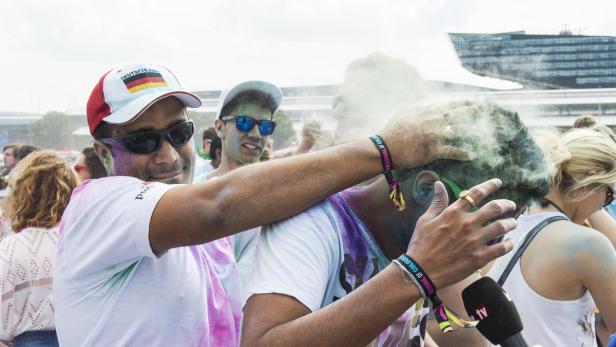 Holi Festival: Im Rausch der Farben