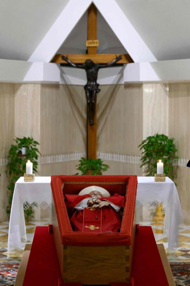 VATICAN-RELIGION-POPE-OBIT Papst-Tod: Fünftägige Staatstrauer in Italien, Begräbnis am Samstag um 10 Uhr