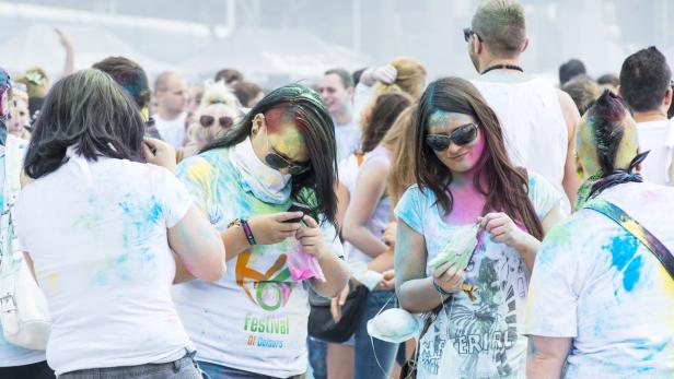 Holi Festival: Im Rausch der Farben