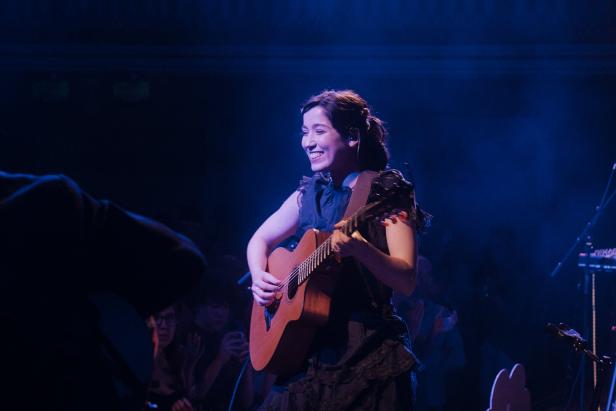 Oska im Konzerthaus: Dream-Pop vor selbst gebastelten Sternen