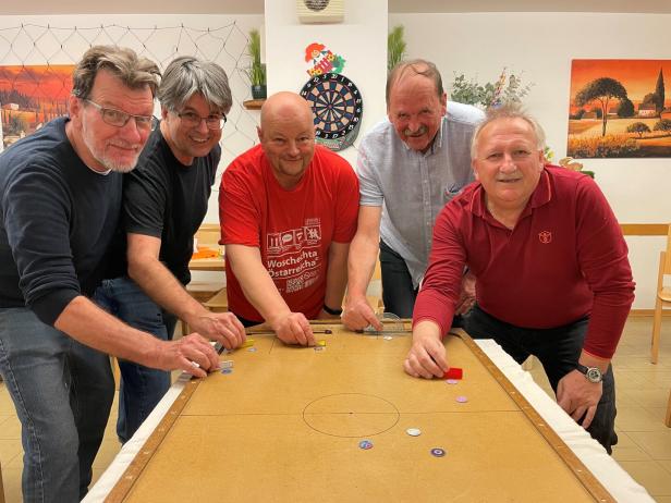 KURIER-Leser spielten bei einem Fitschigogerl-Turnier groß auf