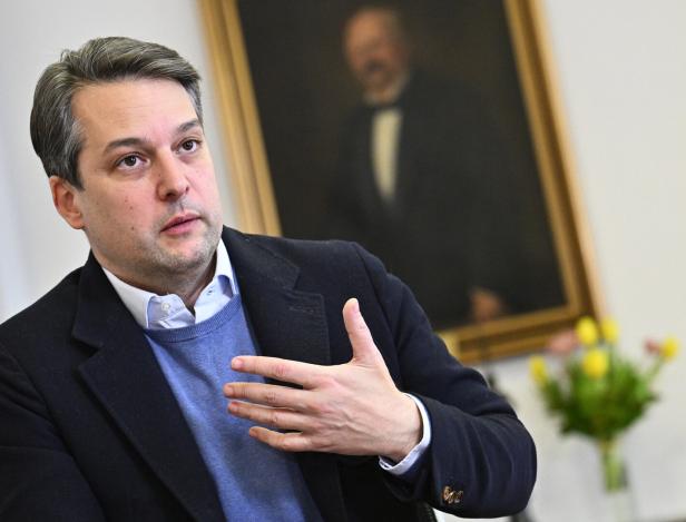 WIEN-WAHL: INTERVIEW MIT FPÖ-SPITZENKANDIDAT DOMINIK NEPP Ermittler legten Abschlussbericht in Straches Spesen-Causa vor