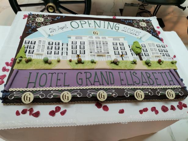Neues Hotel in Bad Ischl: Grand Elisabeth öffnete mit Sis(s)i-Kitsch