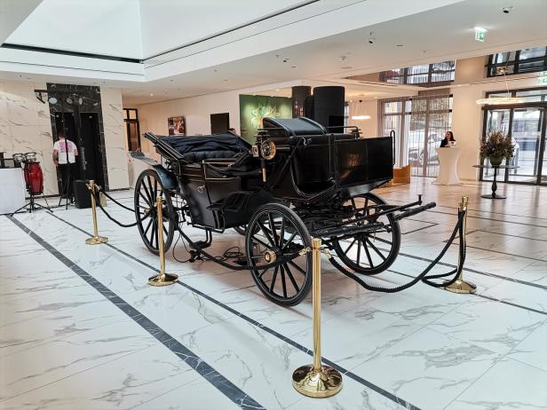 Neues Hotel in Bad Ischl: Grand Elisabeth öffnete mit Sis(s)i-Kitsch