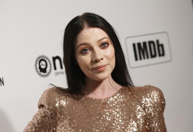 Michelle Trachtenberg Penn Badgley: Tod von "Gossip Girl"-Kollegin Michelle Trachtenberg ist "surreal"