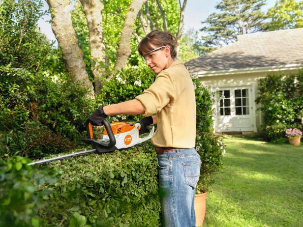 Von der Hecke bis zur Feuerstelle: In 5 Schritten wird Ihr Garten grillbereit