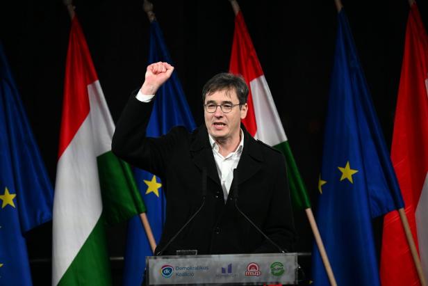 Hungarian opposition parties call for presidential election following Novak's resignation Linke Hauptstadt? Warum Wien auch in Europa etwas Besonderes ist