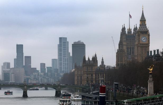 Großbritannien wird zum größten Geldgeber für Geoengineering-Forschung. Sonne verdunkeln? Großbritannien experimentiert mit Geo-Engineering