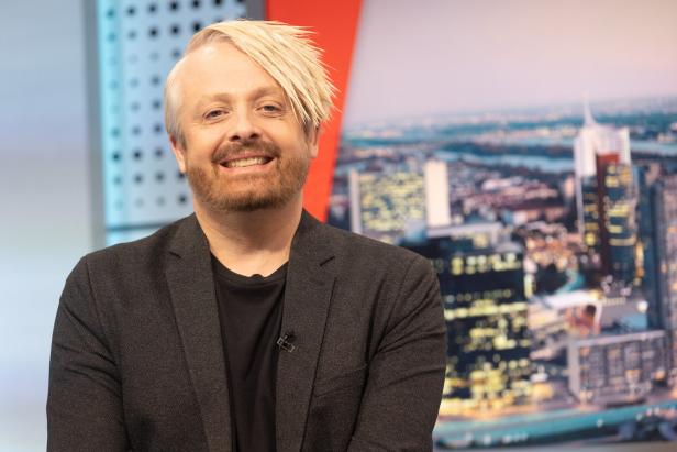 "Rock Me Amadeus" bei "Dancing Stars" - und ein bekannter deutscher Gastjuror