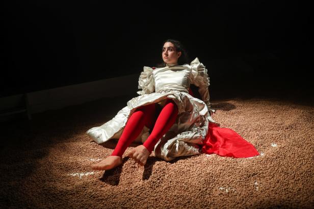 Der "Ring“ im Theater in der Drachengasse: Die Rheintöchter springen ins Klo