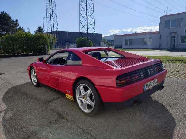 Ferrari aus dem Hause Lugner in Wiener Neudorf gestohlen
