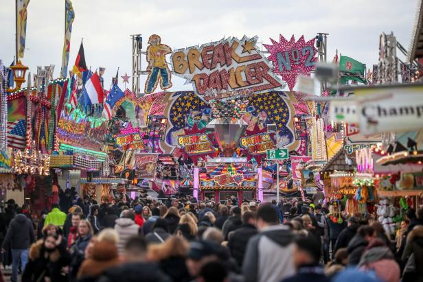 Easter fair in Bremen opens without any COVID restrictions