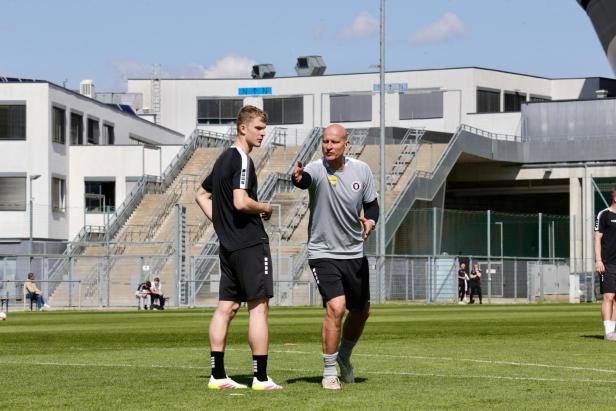++ HANDOUT ++ FUSSBALL: JANCKER DRÜCKTE BEI AUSTRIA KLAGENFURT DEN "RESET-KNOPF" / BINDER / JANCKER