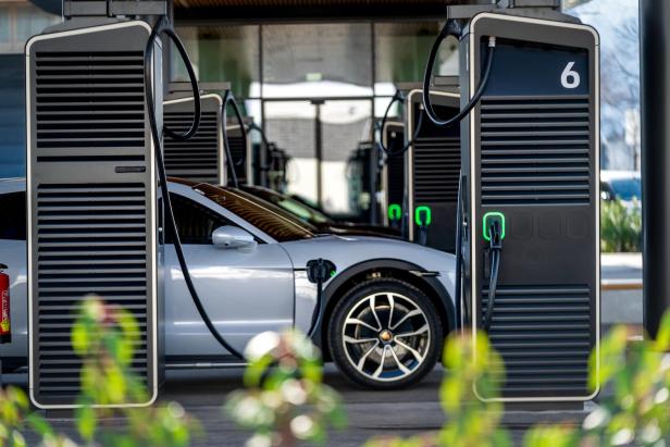 Porsche Charging Lounge