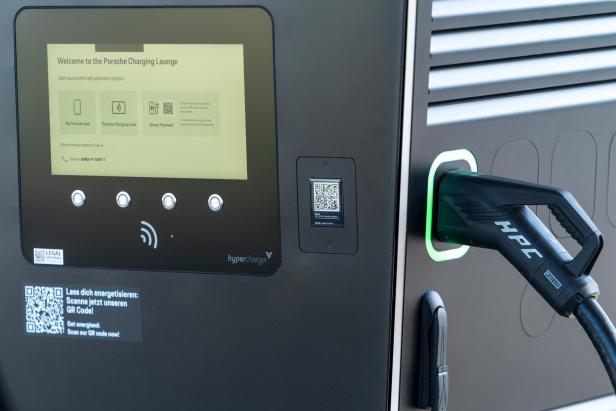 Porsche Charging Lounge