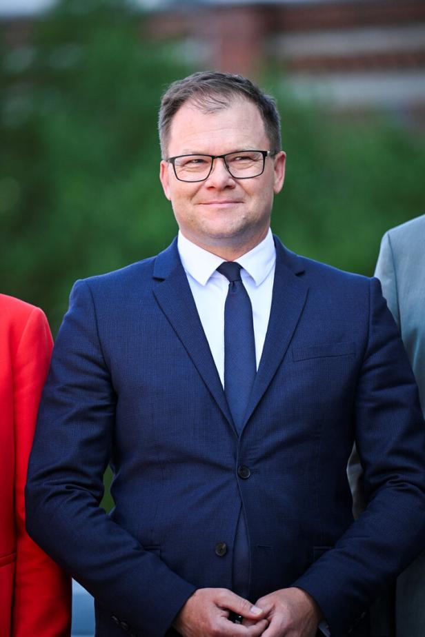 SPD announces the name of its ministers, in front of the Gasometer in Berlin