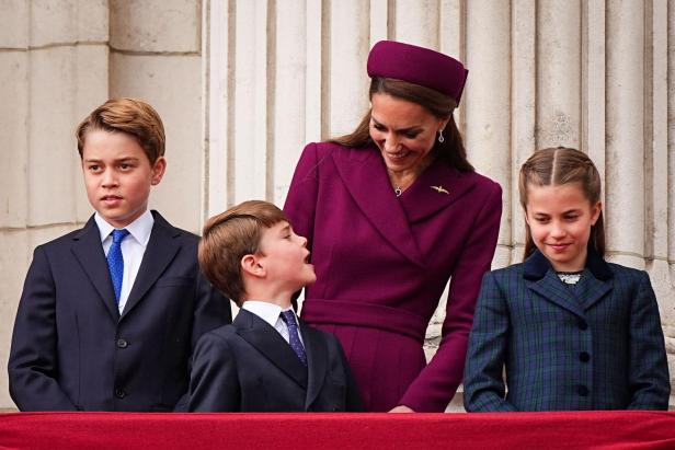 BRITAIN-ROYALS-WWII-HISTORY-ANNIVERSARY BRITAIN-ROYALS-WWII-HISTORY-ANNIVERSARY