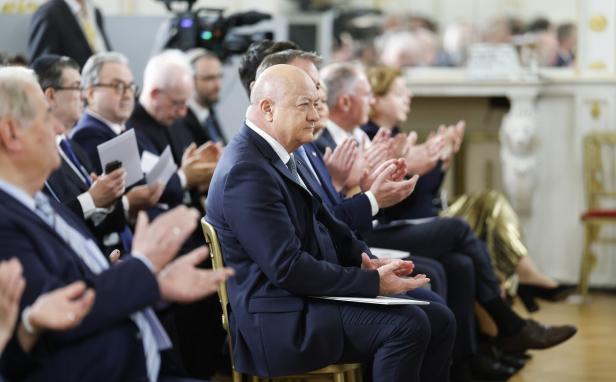 ++ HANDOUT ++ GEDENKEN AN DIE BEFREIUNG VOM NATIONALSOZIALISMUS UND AN DIE BEENDIGUNG DES ZWEITEN WELTKRIEGES IN EUROPA: STOCKER ++ HANDOUT ++ GEDENKEN AN DIE BEFREIUNG VOM NATIONALSOZIALISMUS UND AN DIE BEENDIGUNG DES ZWEITEN WELTKRIEGES IN EUROPA: STOCKER