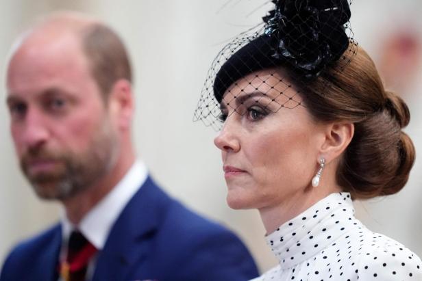 BRITAIN-ROYALS-WWII-HISTORY-ANNIVERSARY BRITAIN-ROYALS-WWII-HISTORY-ANNIVERSARY