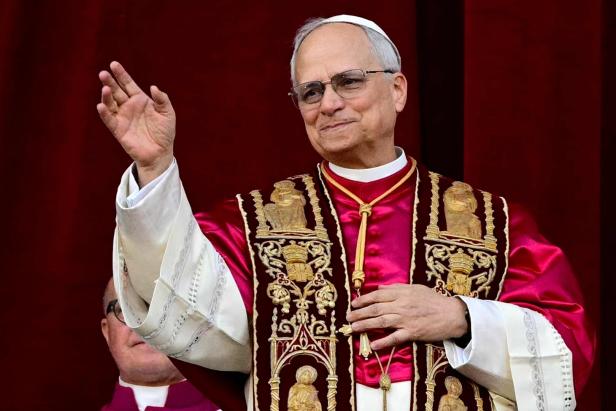 TOPSHOT-VATICAN-RELIGION-POPE-CONCLAVE
