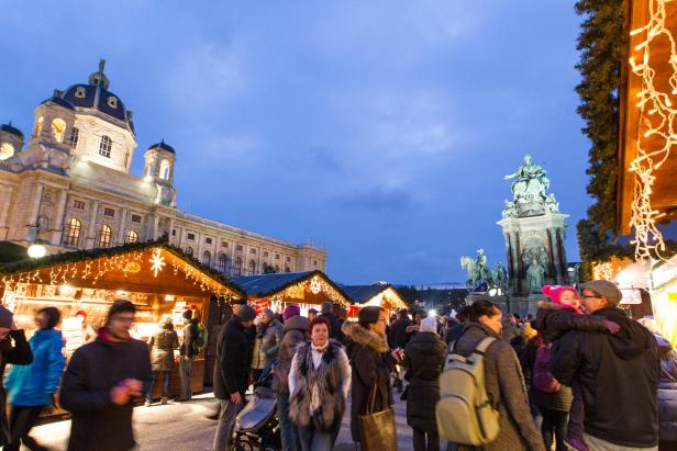 Christkindlmarkt Maria-Theresien-Platz