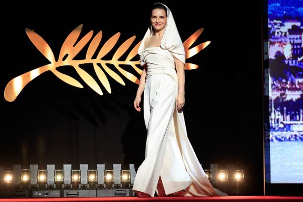 Juliette Binoche auf dem roten Teppich bei den Filmfestspielen in Cannes.
