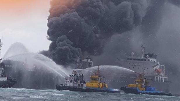 Großfeuer auf Tanker im Golf von Mexiko gelöscht